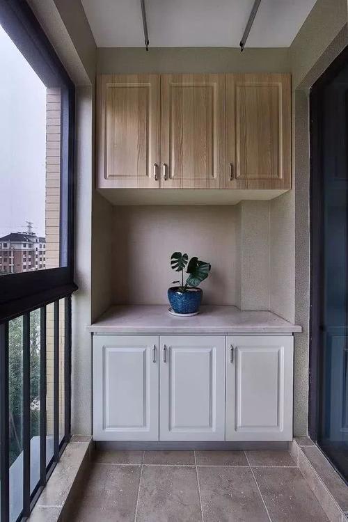 小户型阳台设计装个储物柜既实用又美观