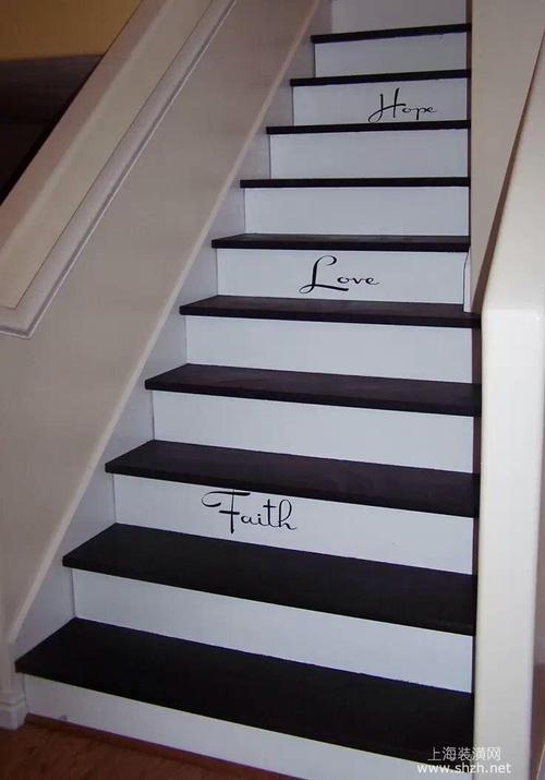 彩绘楼梯设计家中暗藏着美丽