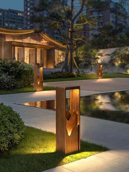 新中式庭院草坪灯朦胧静谧的夜景之美