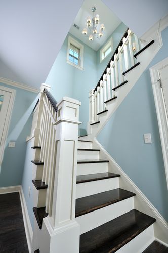 欧式别墅浪漫蓝色楼梯墙装修效果图