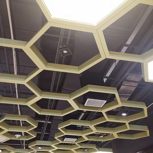广州地铁六边形镂空雕花铝单板吊顶蜂窝造型拼接金属雕刻镂空铝板