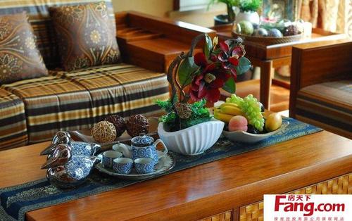 东南亚风格客厅茶几家居饰品布置图片效果图