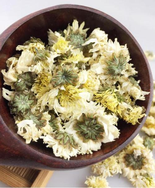 一款常见的中草药醇也是属于较早就用来制作成一款花茶的茶用菊花类