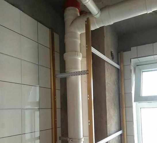 卫生间包下水管的简单方法不用水泥不用瓷砖倒角还节省空间
