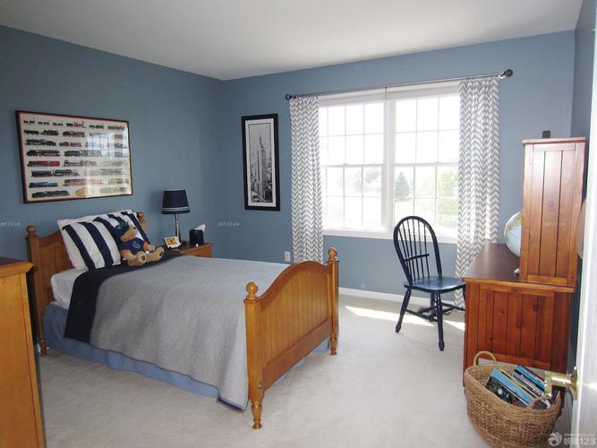 8平米小卧室蓝色墙面装修效果图片