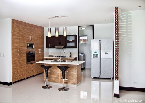 原木色现代简约开放式厨房效果图装修之家装修效果图