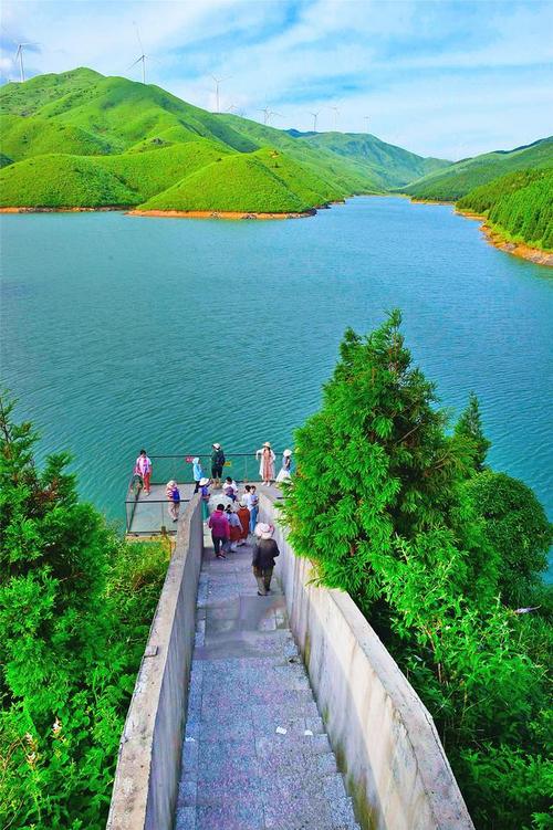 天湖旅游风景区