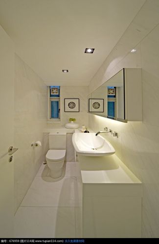 白色简约卫生间设计室内设计效果图室内装修效果图