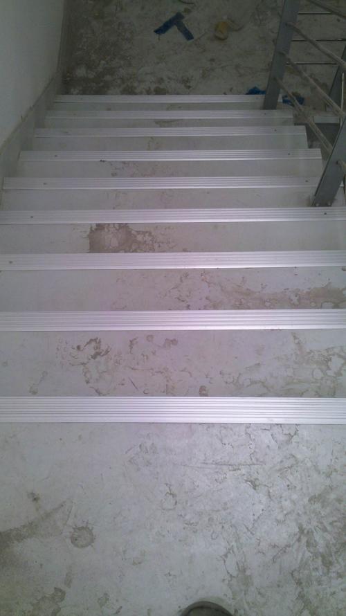 楼梯防滑条