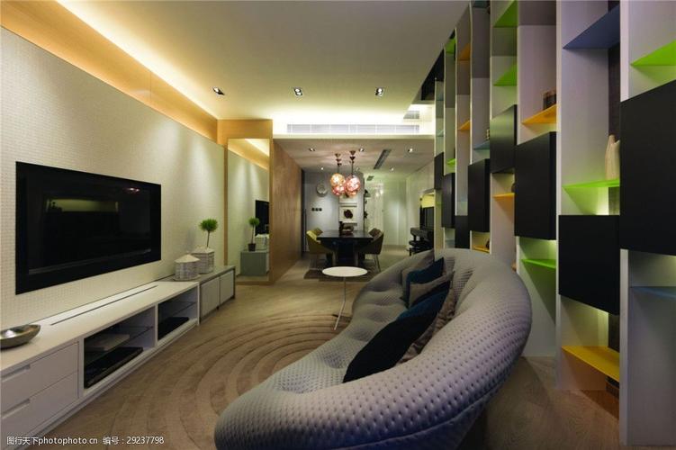 现代时尚浅紫色沙发室内装修效果图