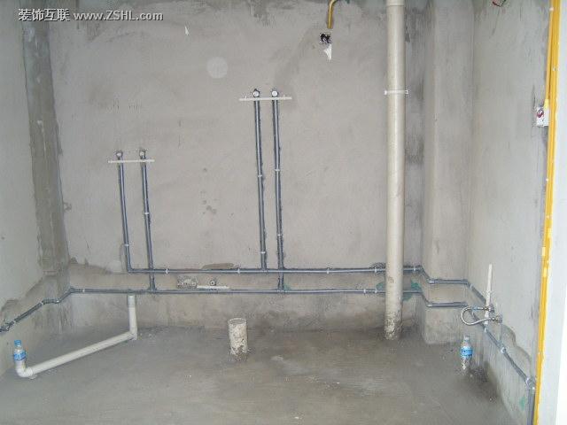 卫生间水电水电阶段施工现场装修效果图惠州装修网装饰互联