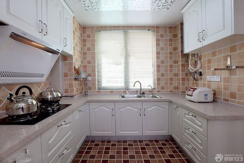 经典复古风格厨房地面瓷砖铺贴效果图装修123效果图