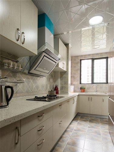 现代简约四居室厨房瓷砖装修图片效果图