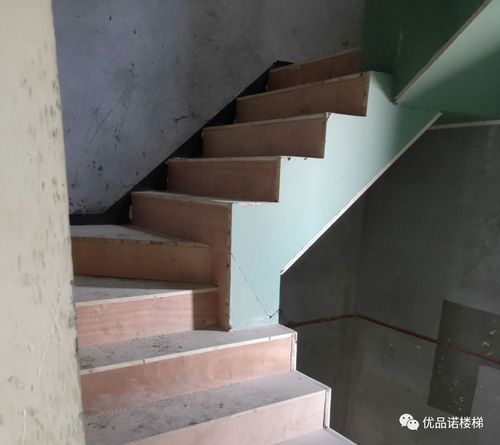优品诺楼梯丨如何加宽复式户型水泥基础楼梯