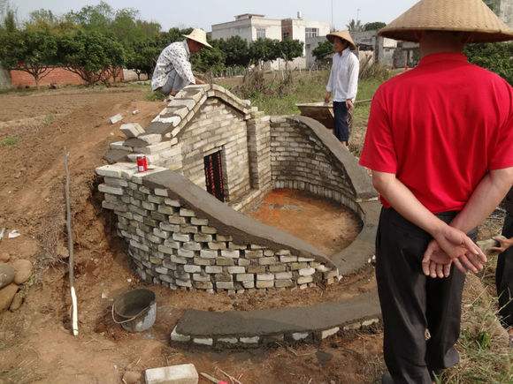 十一种常见的华人坟墓造型