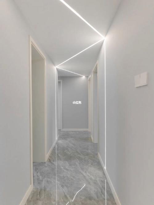 线性灯设计这样的走廊也太特别了