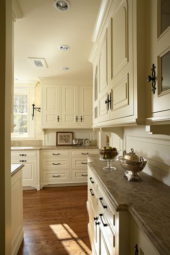 新古典别墅白色系厨房家具设计装修效果图