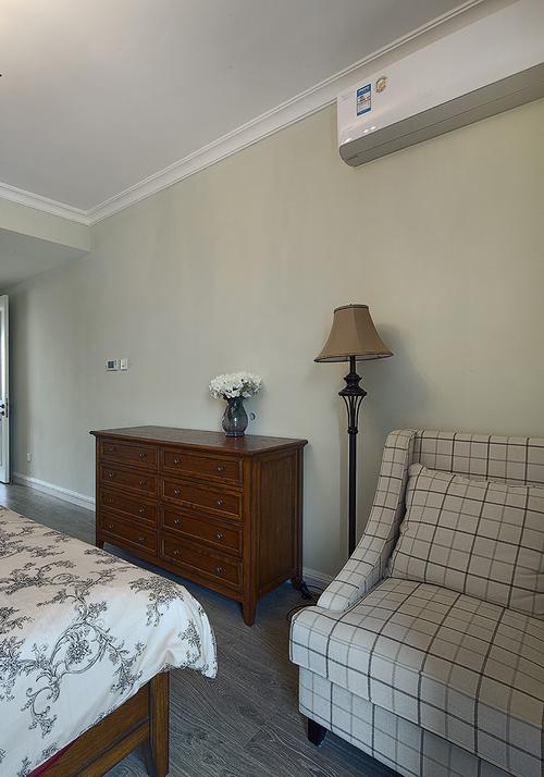 现代美式风格小户型卧室墙面漆颜色效果图