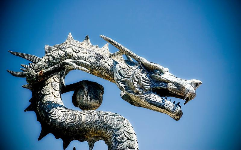 精雕细刻的中国风象征龙的精神桌面壁纸高清