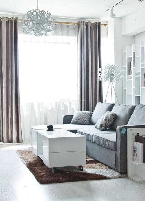 现代客厅窗帘简约装修效果图片