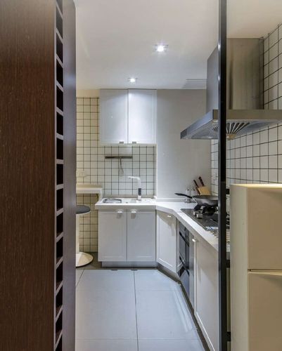 开放式厨房适应斜角地柜处理增加操作台的使用面积