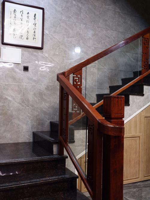 现代中式楼梯扶手
