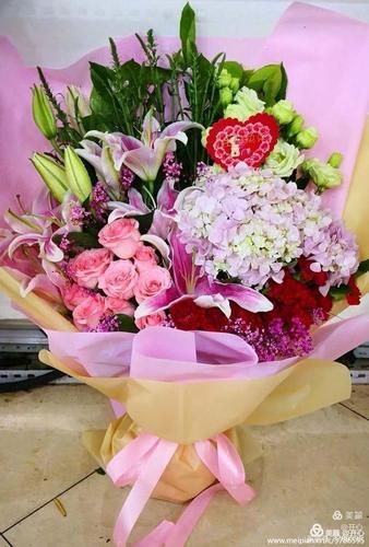 送您一束美丽的鲜花愿您分分秒秒幸福美满.