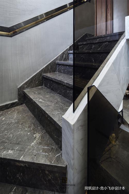 楼梯踏步台阶牵边贴砖装修效果图