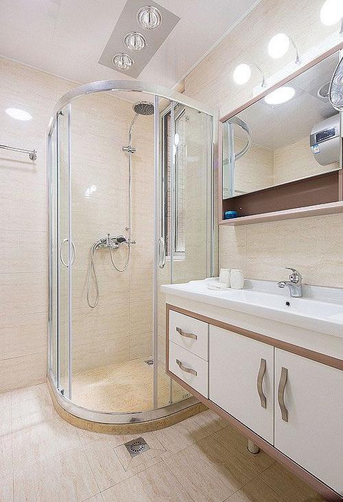 卫生间淋浴房效果图2018浴室装修注意事项