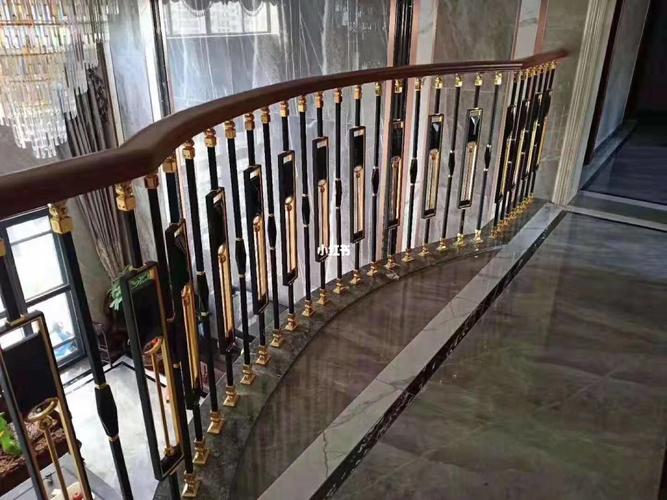 几款经典铝艺楼梯扶手欧亚卖场自由行热门攻略易步楼梯家居