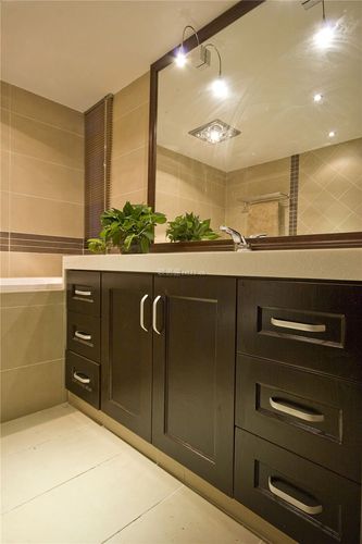 现代中式风格家庭卫生间浴室柜装修图片装信通网效果图