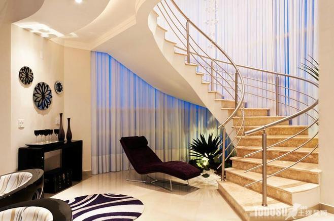 别墅室内装修效果图大全2013图片之客厅楼梯土拨鼠装饰设计门户1
