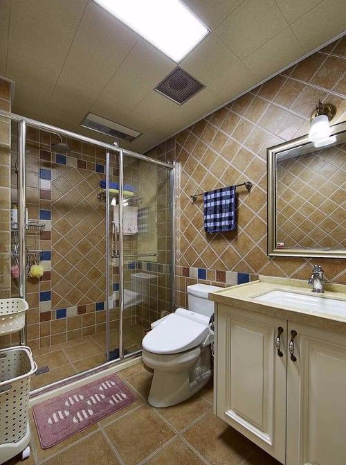 头一次见卫生间瓷砖这么贴太漂亮了朋友都抢着来他家上厕所