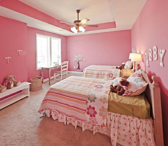 女孩儿童房单人床装修效果图片