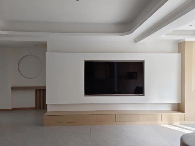 简简单单的木色搭配电视墙做法