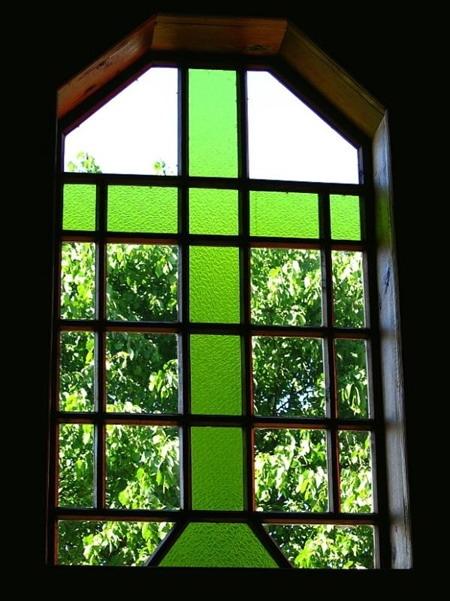 条件不够的话换一扇绿色的玻璃窗也不错哦