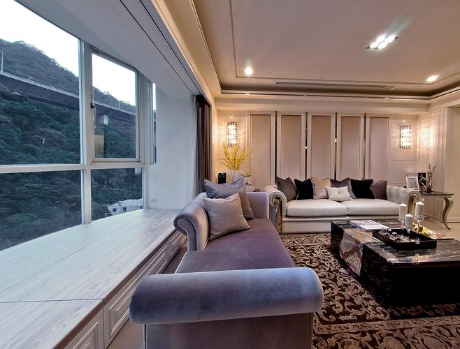 120平欧式三居之客厅飘窗设计效果图装修图片