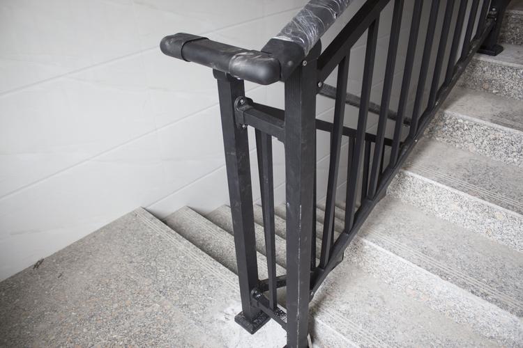 汇尊楼梯扶手常规款铝合金材质