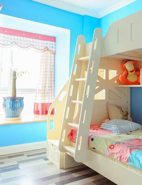 90平北欧风格两居室之儿童房上下床效果图
