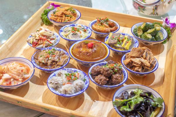 原创新疆回族的宴请菜肴名叫九碗三行子一般人都吃不到