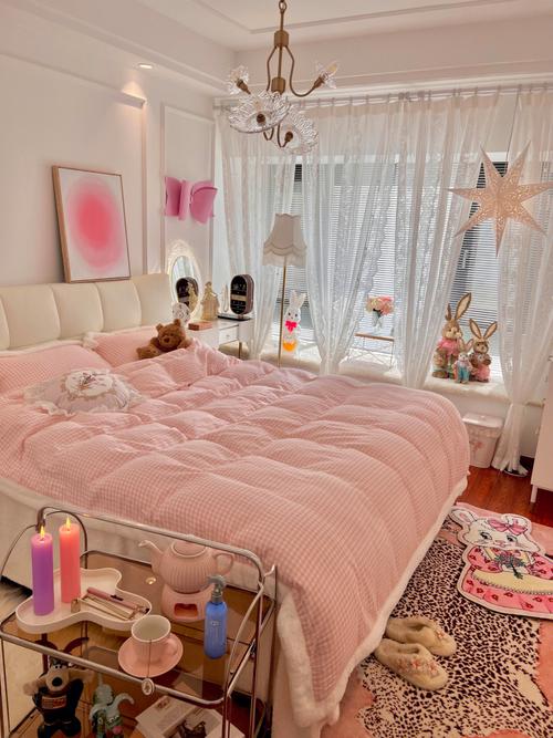 打造了一个专属于自己的浪漫空间快来看看我的少女心卧室的设计吧