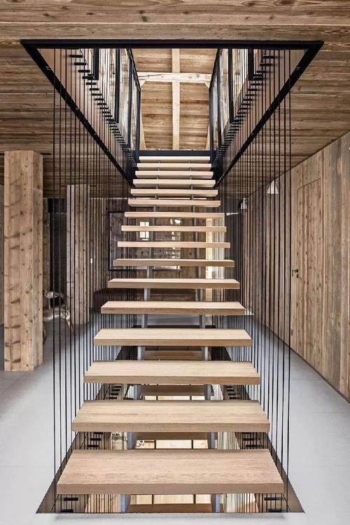 8个开放式楼梯具有大胆创意带着现代设计的梦想崛起