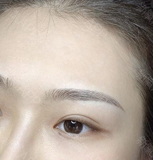 北京半永久纹眉好不好效果图氧气5vm03半永久纹眉术后第0天新氧