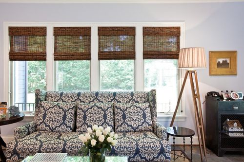 纯欧式小客厅装修卷帘窗帘图片欣赏