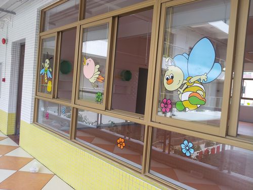 幼儿园玻璃窗贴卡通系列实拍图有您喜欢的款吗