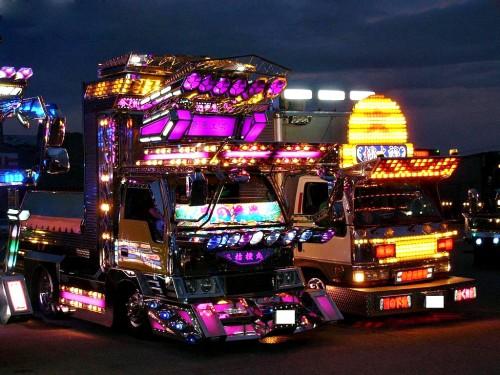 日本的装饰卡车
