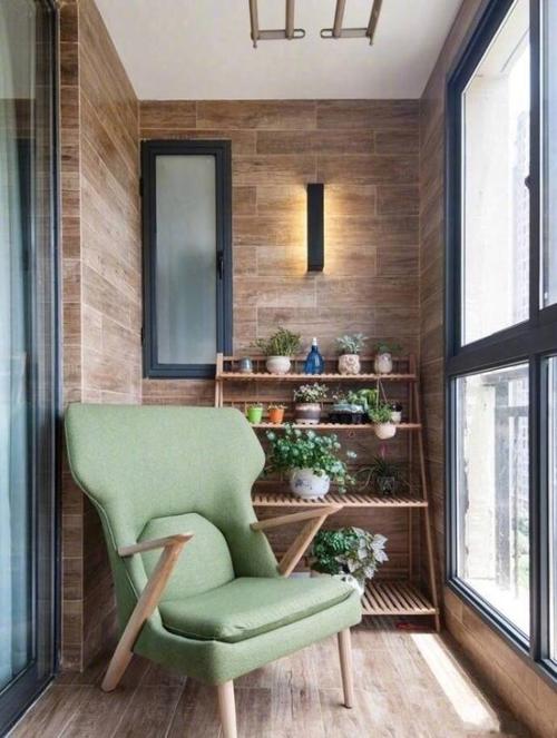 茶水间的设计放一张绿植观赏架再放一把座椅平时坐在阳台上看书