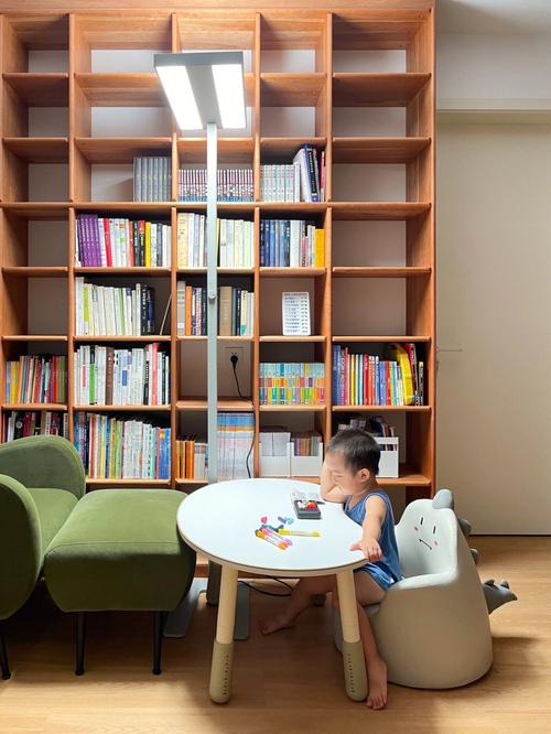 有光的图书馆7839客厅改造亲子阅读角