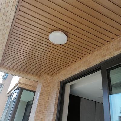 全屋吊顶新中式阳台客厅吊顶定制长条形铝天花扣板生态木集成吊顶