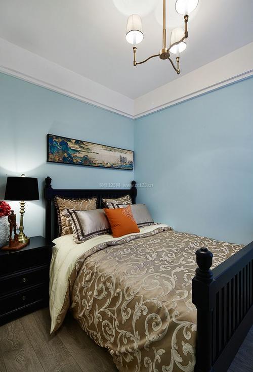 15平方米卧室蓝色墙面装修效果图片